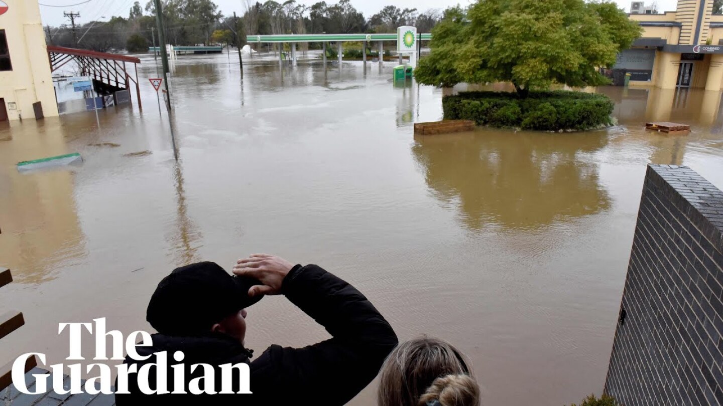 Sydney residents urged to evacuate parts of city due to heavy flooding