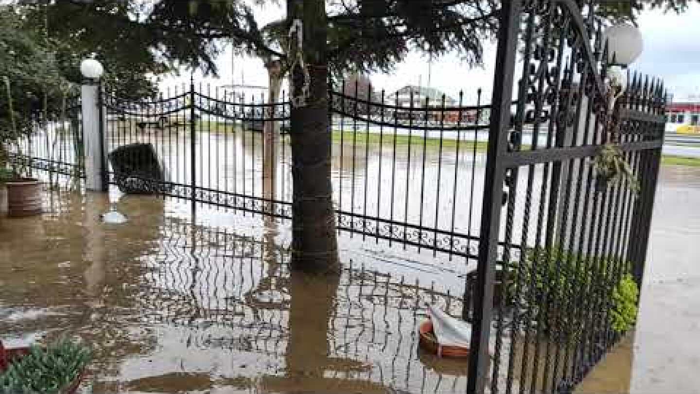 ThessToday.gr - Πλημμύρισαν σπίτια στο Σανδάλι Σκύδρας
