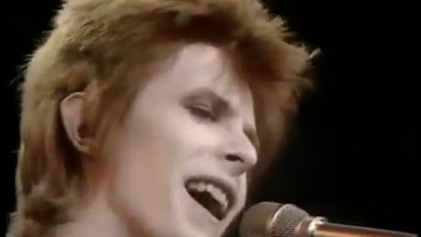 David Bowie Starman (1972) official video