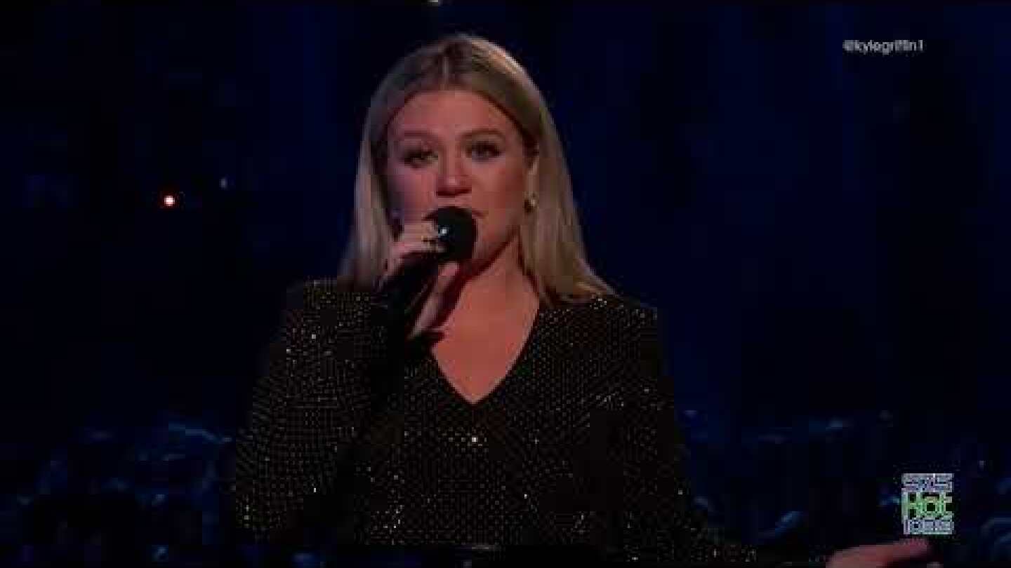 Smasher's Hollywood Hookup - Kelly Clarkson's 2018 Billboard Music Award  Speech