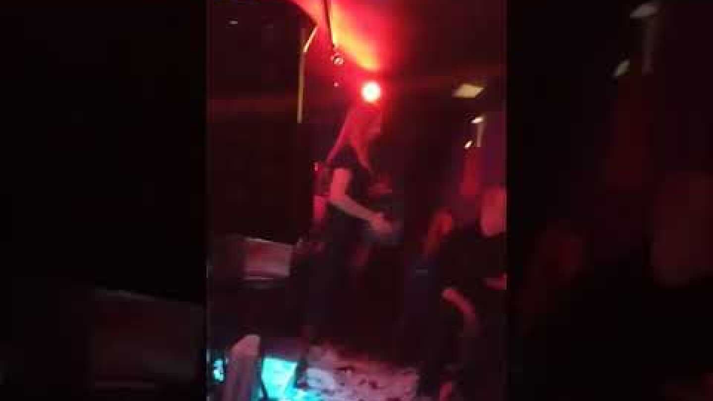 Ο Πάνος Καμμένος στα μπουζούκια - Parapolitika.gr