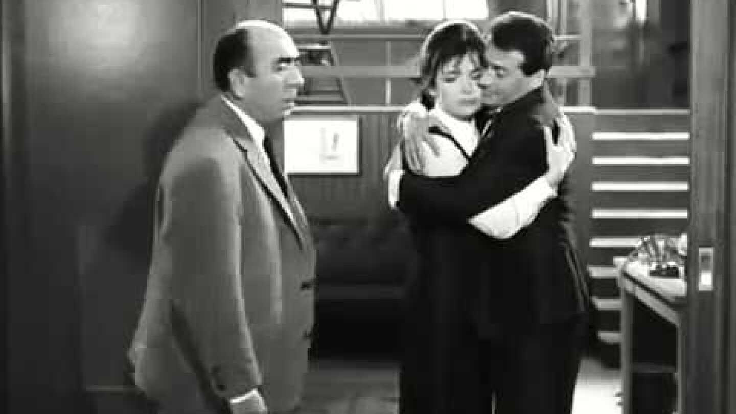 Δεσποινὶς διευθυντής   Γιατί πιανόσαστε