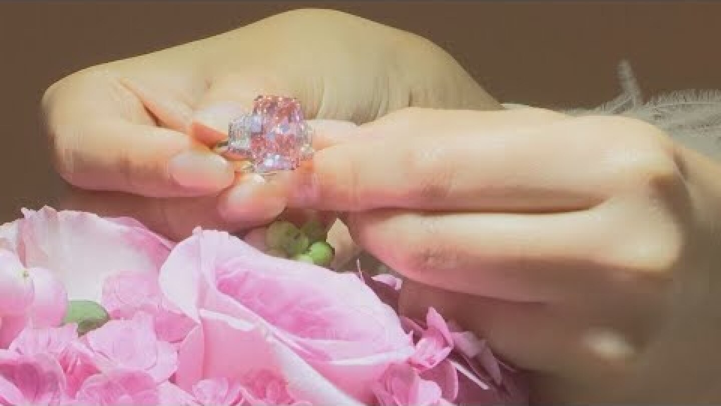 VIDEO | Pink diamond breaks auction record in Hong Kong
