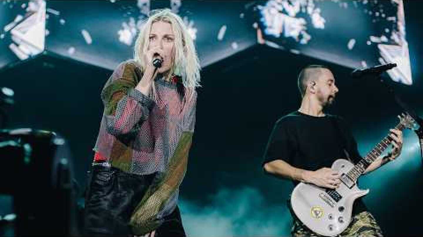 Linkin Park - Somewhere I Belong (Live in São Paulo) [Official Video]