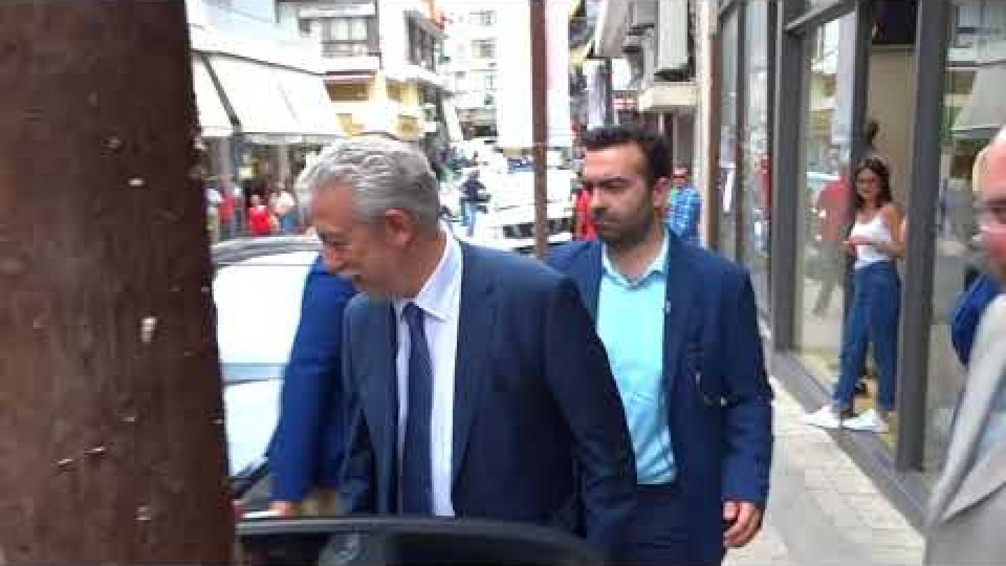 Γιουχαϊσματα στον Κοντονή από πολίτες στα Γιαννιτσά