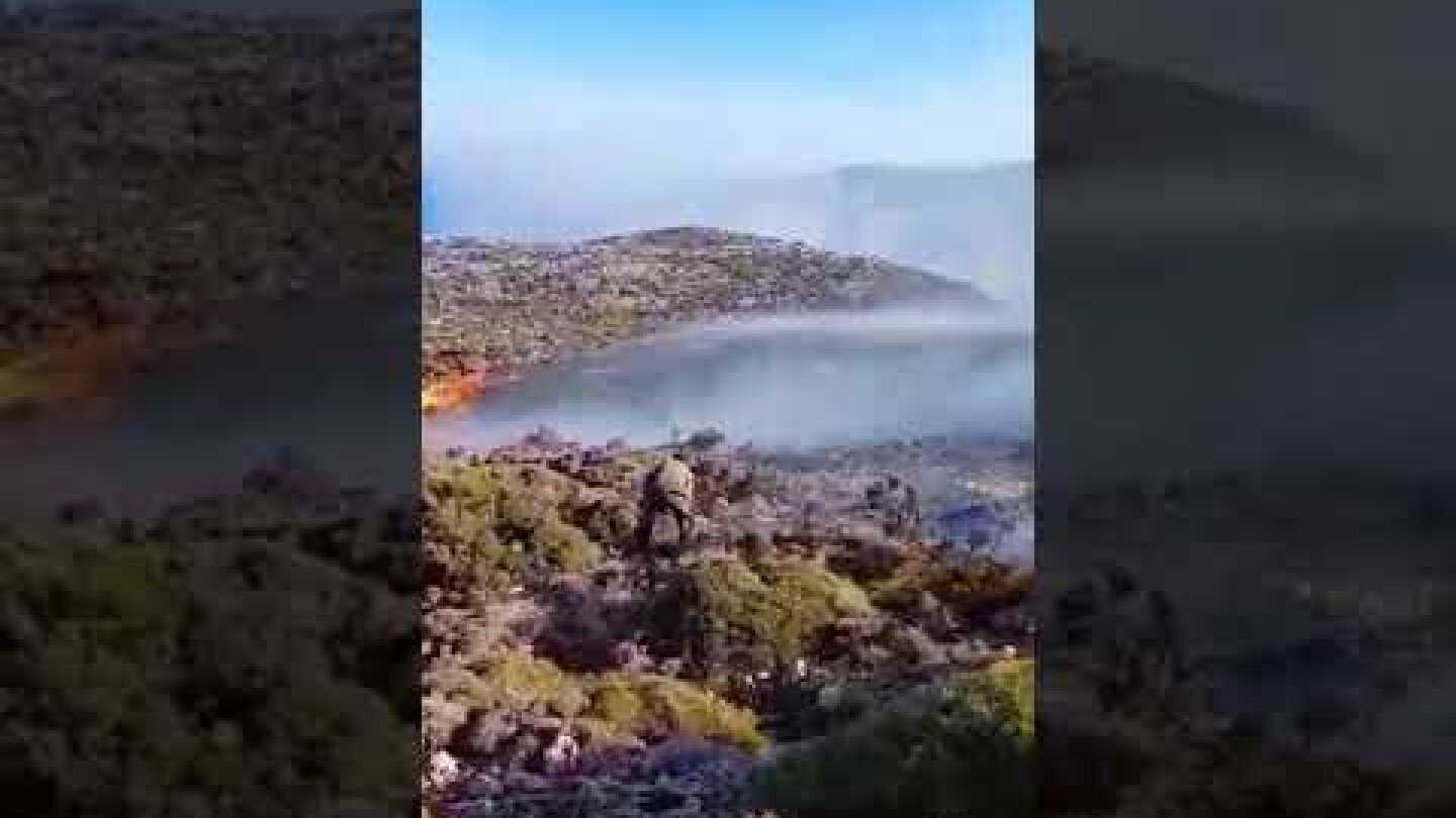 Νάξος - Κόρωνος: Σε εξέλιξη η φωτιά