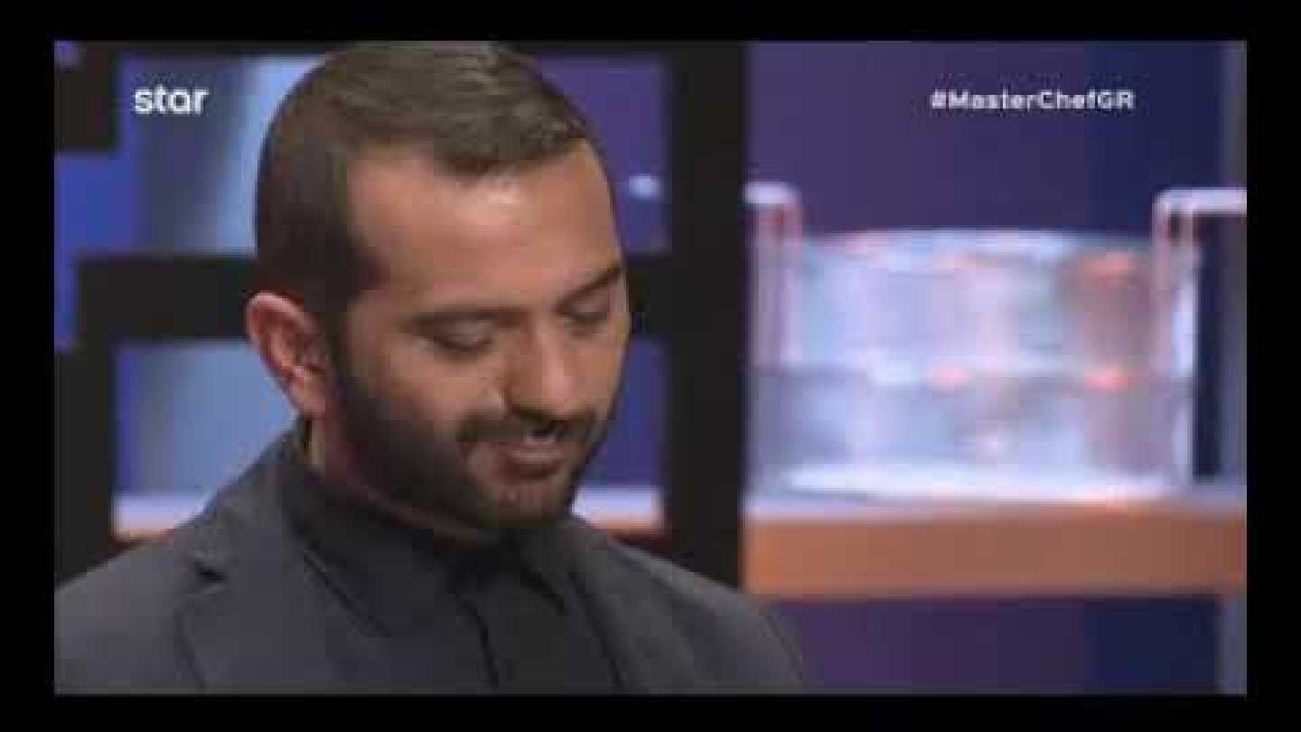 Master Chef: Έκοψε το brownie με... καλέμι και σφυρί