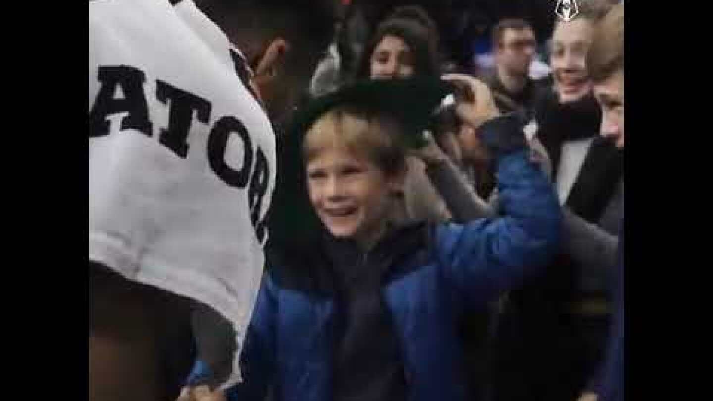 #Giannis gave a fan his shoes 4 his birthday! 🙌 #Bucks