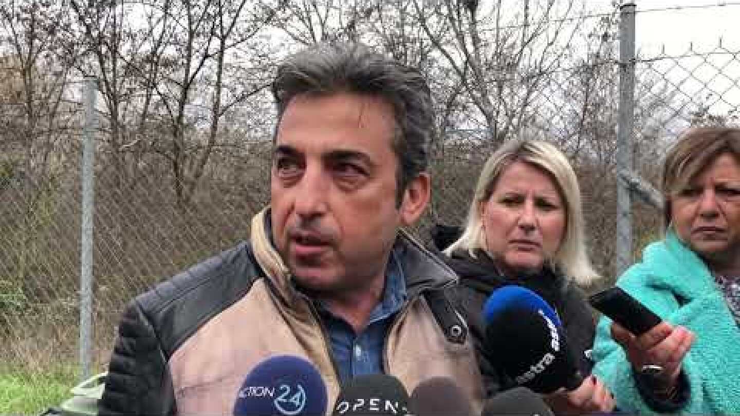 Συγγενής: Να το χαίρονται το τρενάκι του τρόμου - Μαζί ζητούν αναγνώριση από ρούχα, τατουάζ