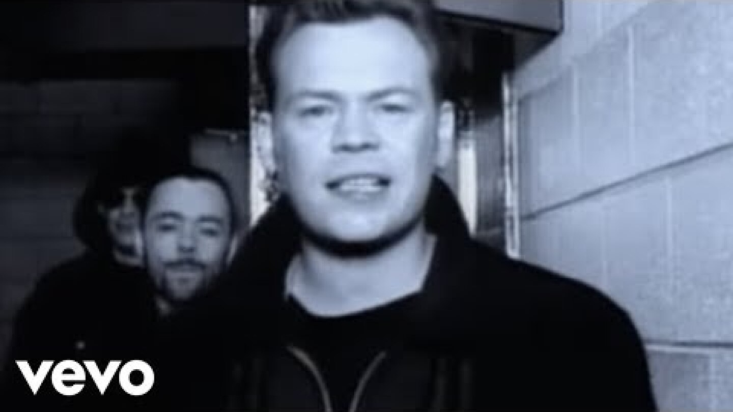 UB40 - (I Can't Help) Falling In Love With You (Remastered 2002)