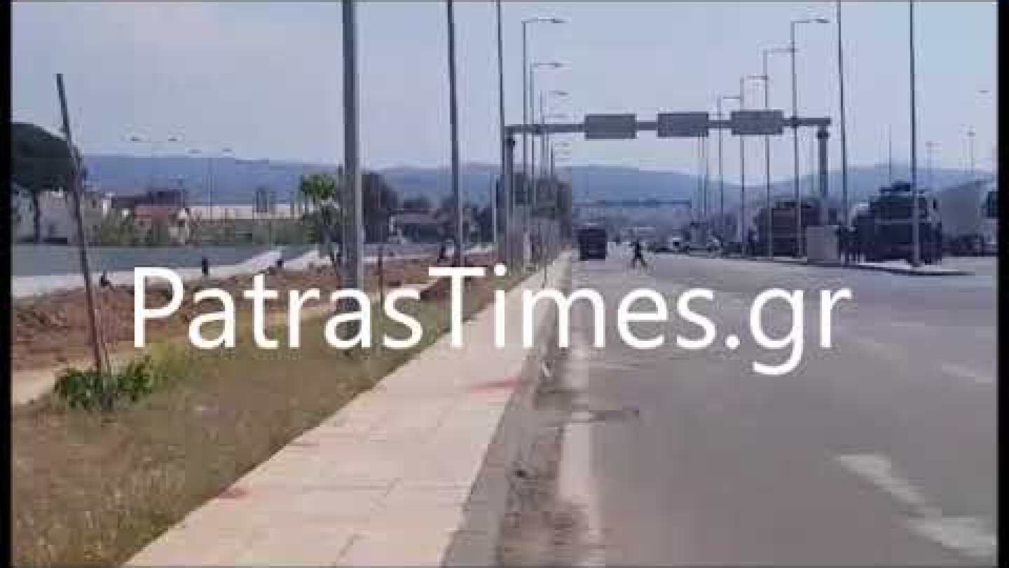 Πάτρα: Χάος στο λιμάνι - Εισβολή μεταναστών - Έσπασαν φράχτη