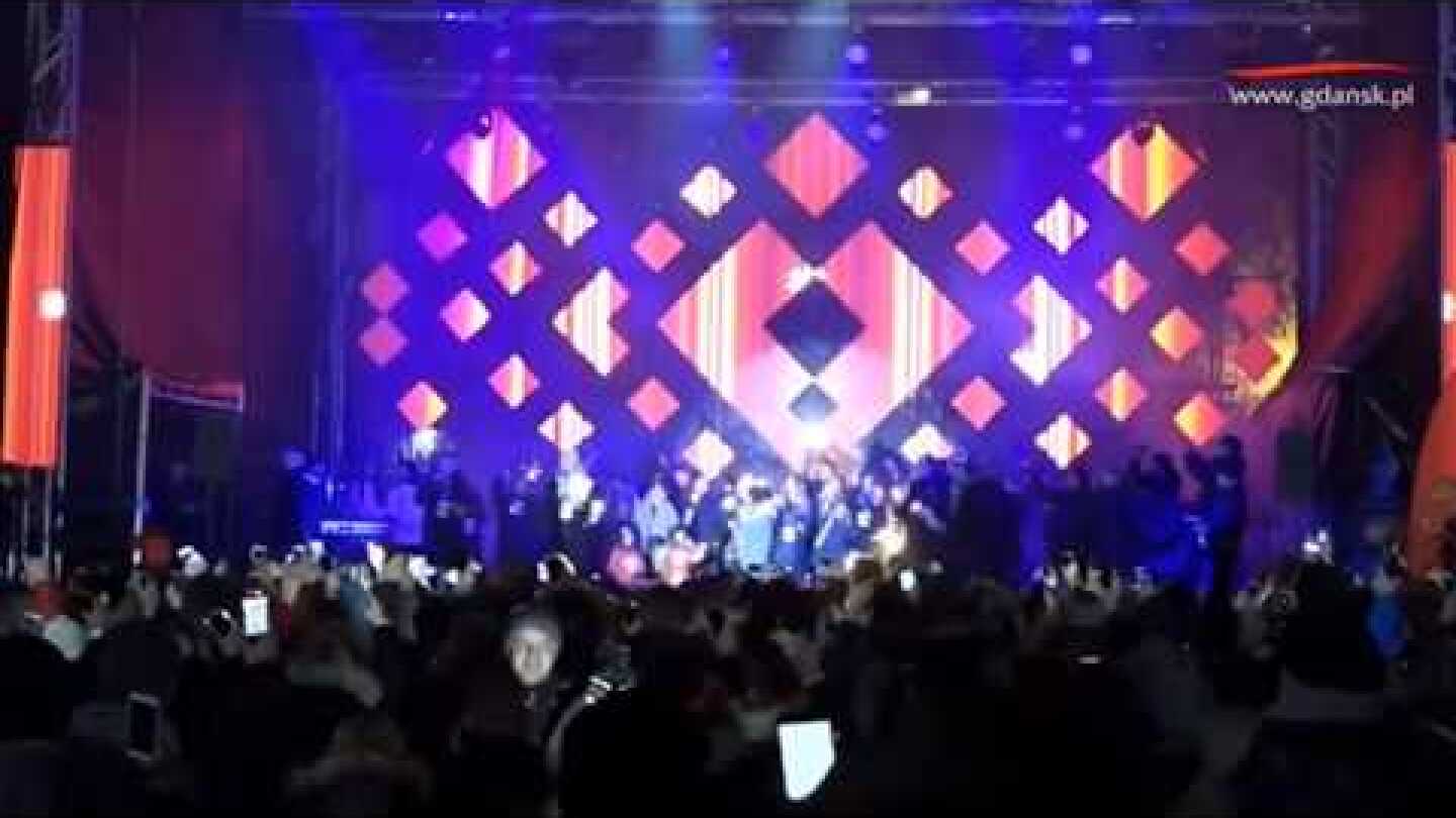 Gdańsk mayor stabbed on stage during charity event in Poland