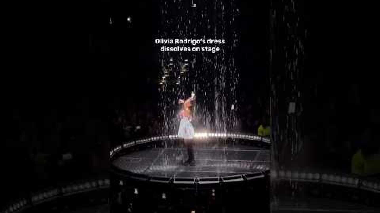 Olivia Rodrigo’s dress dissolves on stage￼