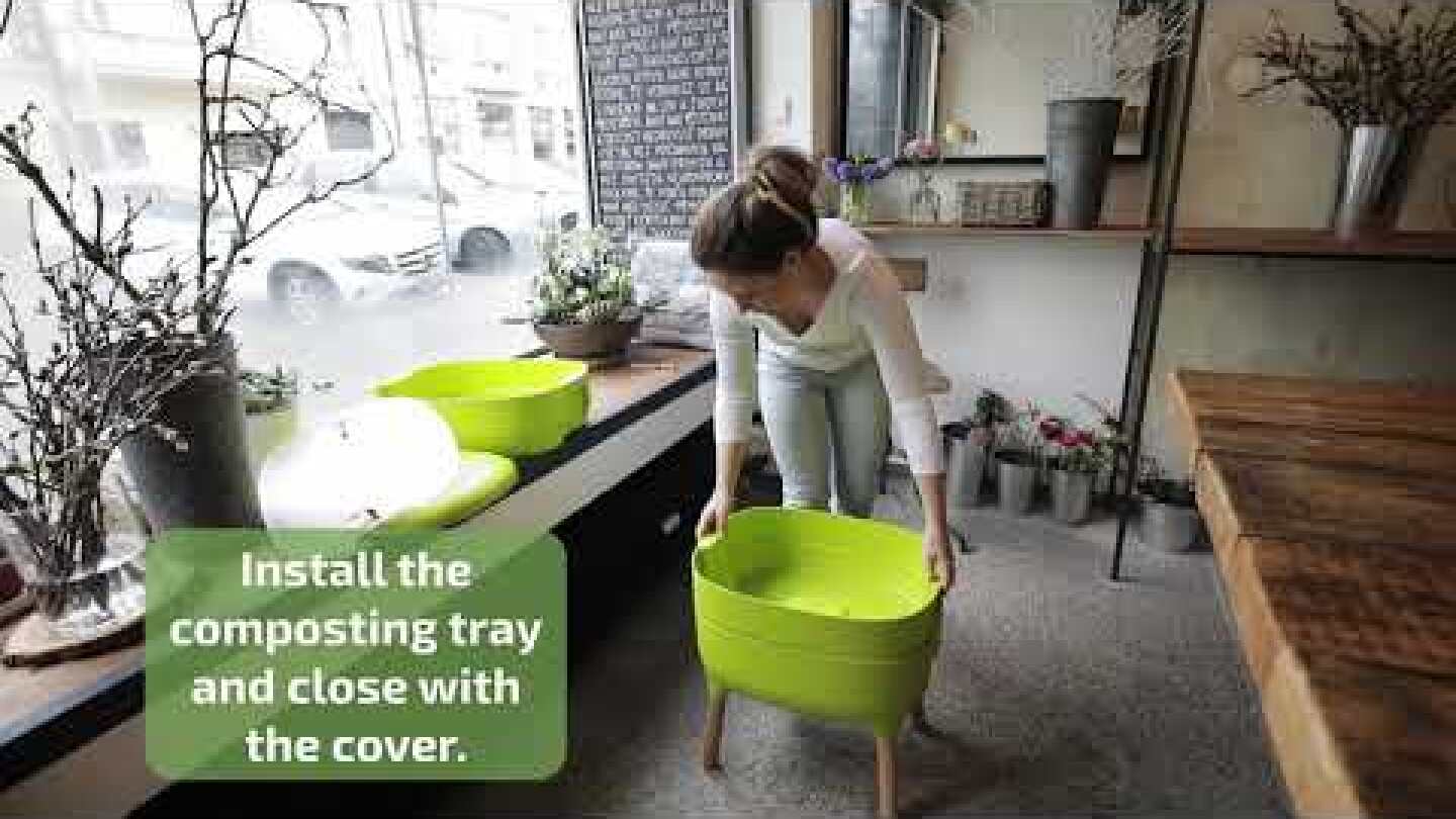 Assembling the Urbalive worm farm