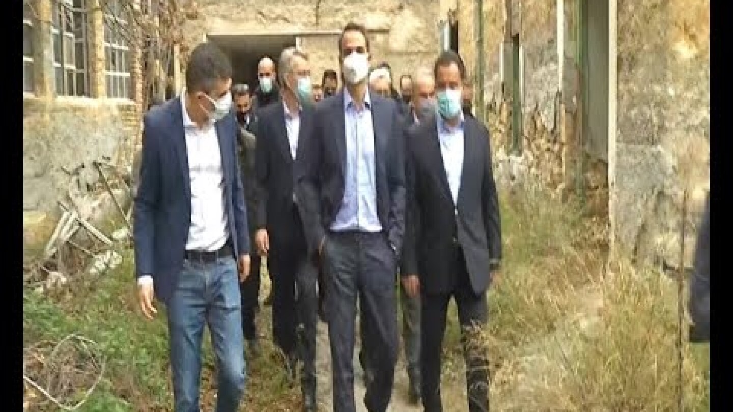 Επίσκεψη του πρωθυπουργού στα εγκαταλελειμμένα κτίρια της ΧΡΩΠΕΙ