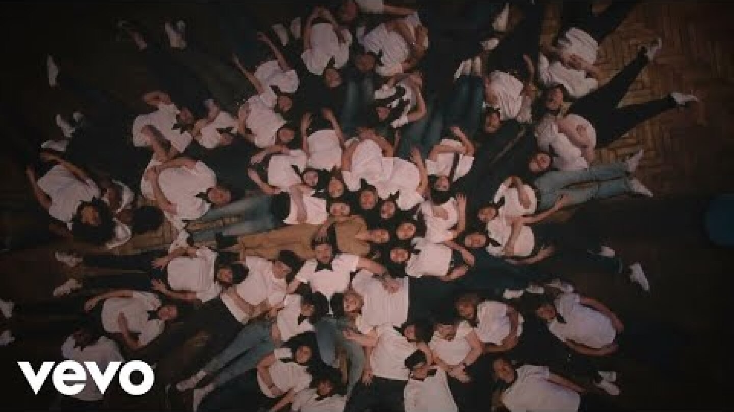 Barbara Pravi - CHAIR (Clip Officiel)