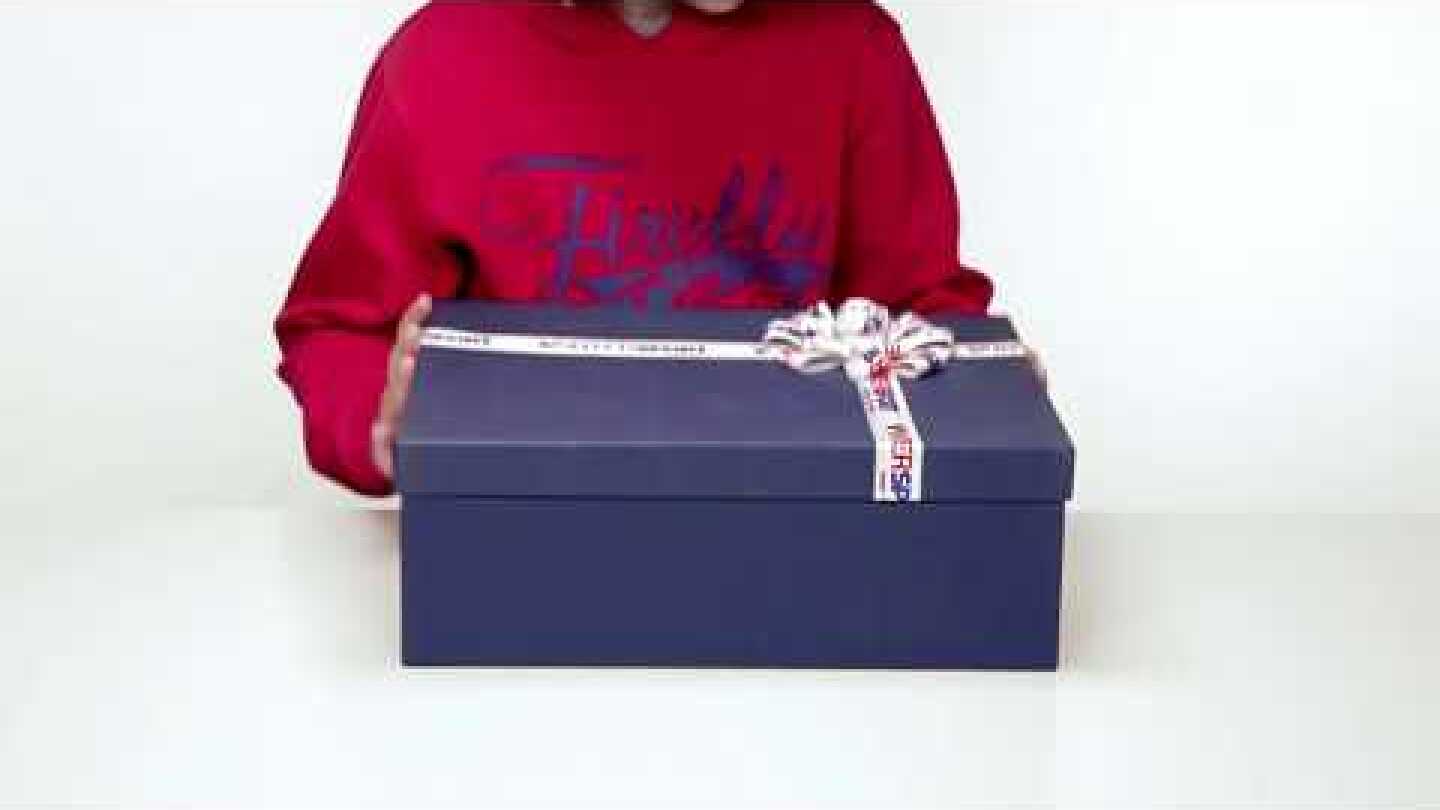 Χάρισέ του ΔΩΡΟ από την INTERSPORT για να τα ΖΗΣΕΙ όλα!