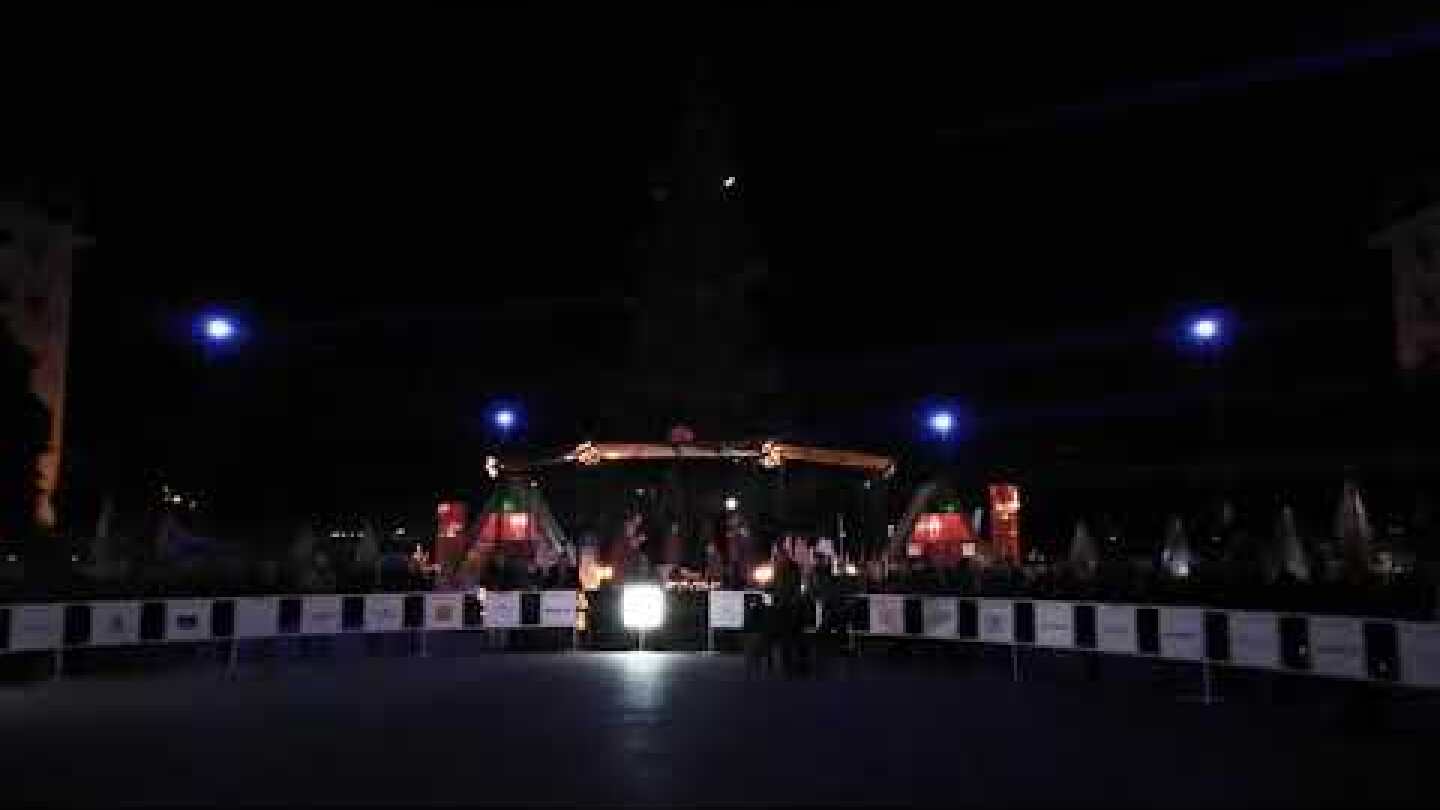 Thestival.gr Μάγεψε η Αριστοτέλους - Φωταγωγήθηκε το χριστουγεννιατικο δέντρο