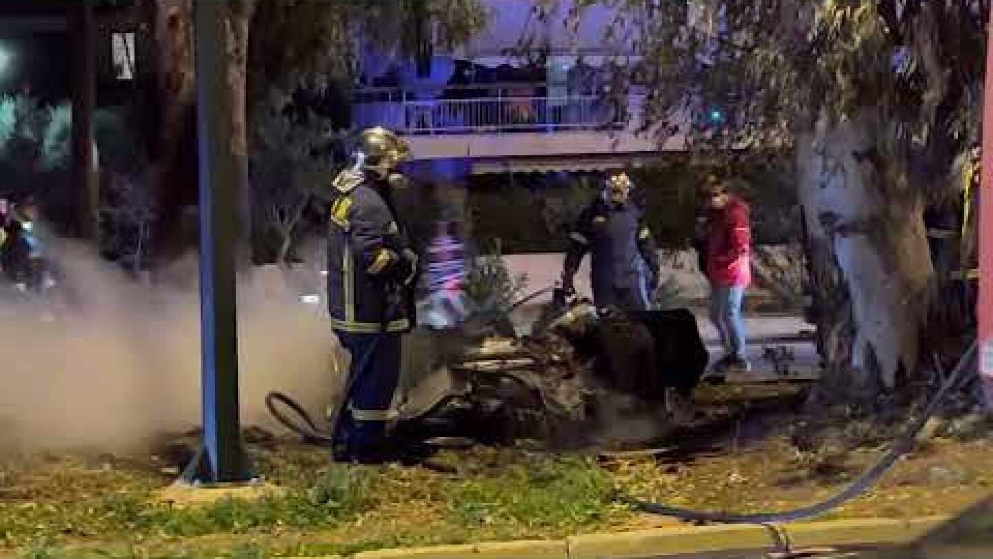 Συγκλονιστικές εικόνες και βίντεο από το θανατηφόρο τροχαίο με τη Ferrari στη Βούλα