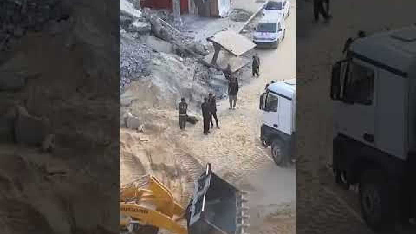 Excavators enter Gaza as search for hostage bodies expands #shorts