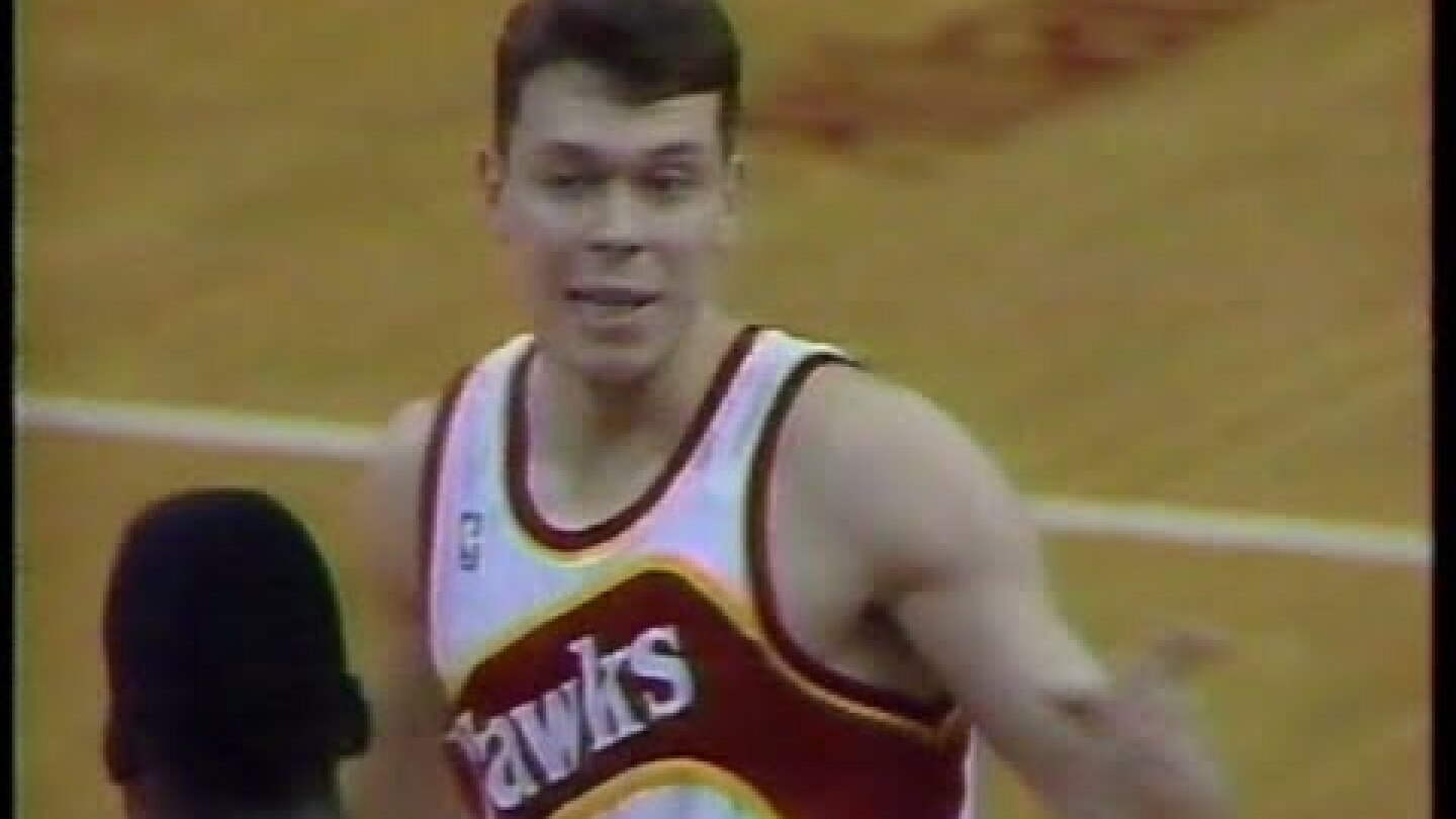 Alexander Volkov (20pts/6asts) vs. Celtics (1991)