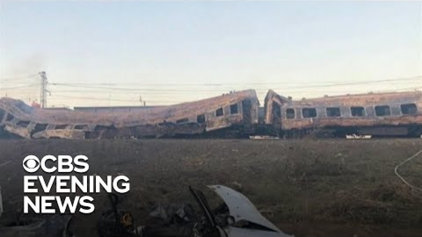 Russia strikes Ukraine train station killing at least 22
