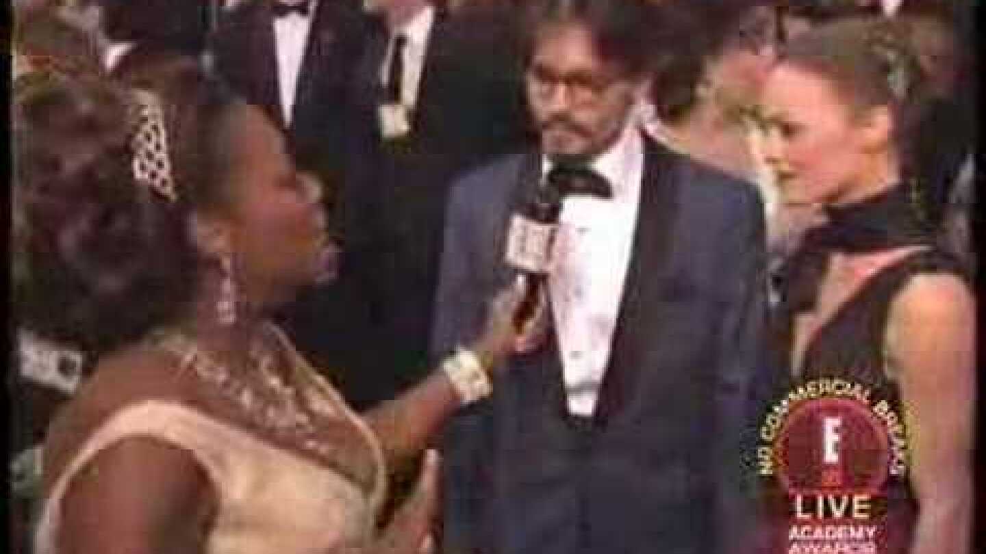 Vanessa Paradis y Johnny Depp entrevista "Oscars" 2005