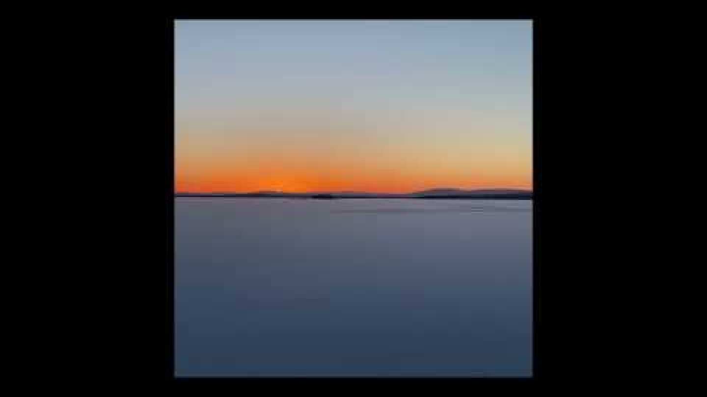 Γιώργος Καρράς - Περιμένοντας το φως (Official Music Video)