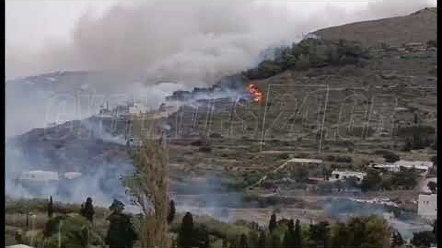 Φωτιά στην Πάρο: Μήνυμα 112 προς τους κατοίκους της περιοχής να κατευθυνθούν προς την παραλία