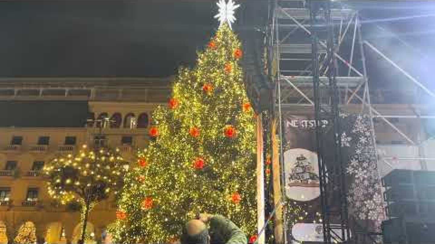 Thestival.gr Φωταγώγηση χριστουγεννιάτικου δέντρου στην πλατεία Αριστοτέλους 