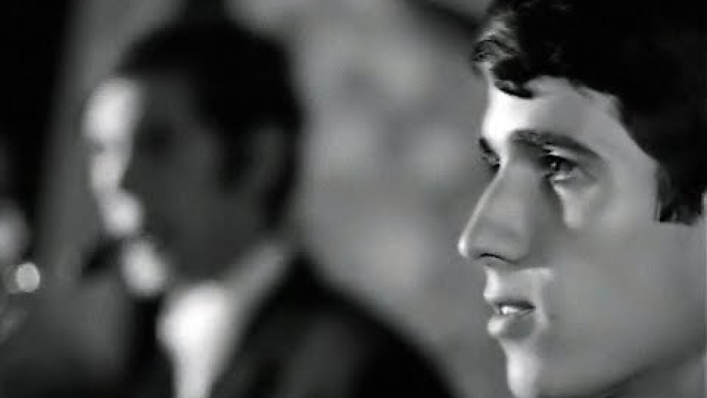 OLYMPIANS - Σχολείο (Ό,τι λάμπει είναι χρυσός, 1966)