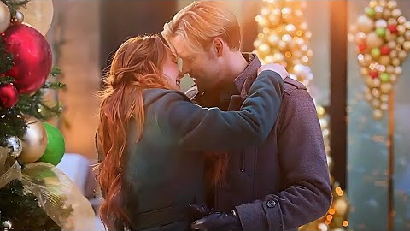 Falling For Christmas Kiss Scene | Lindsay Lohan | Netflix