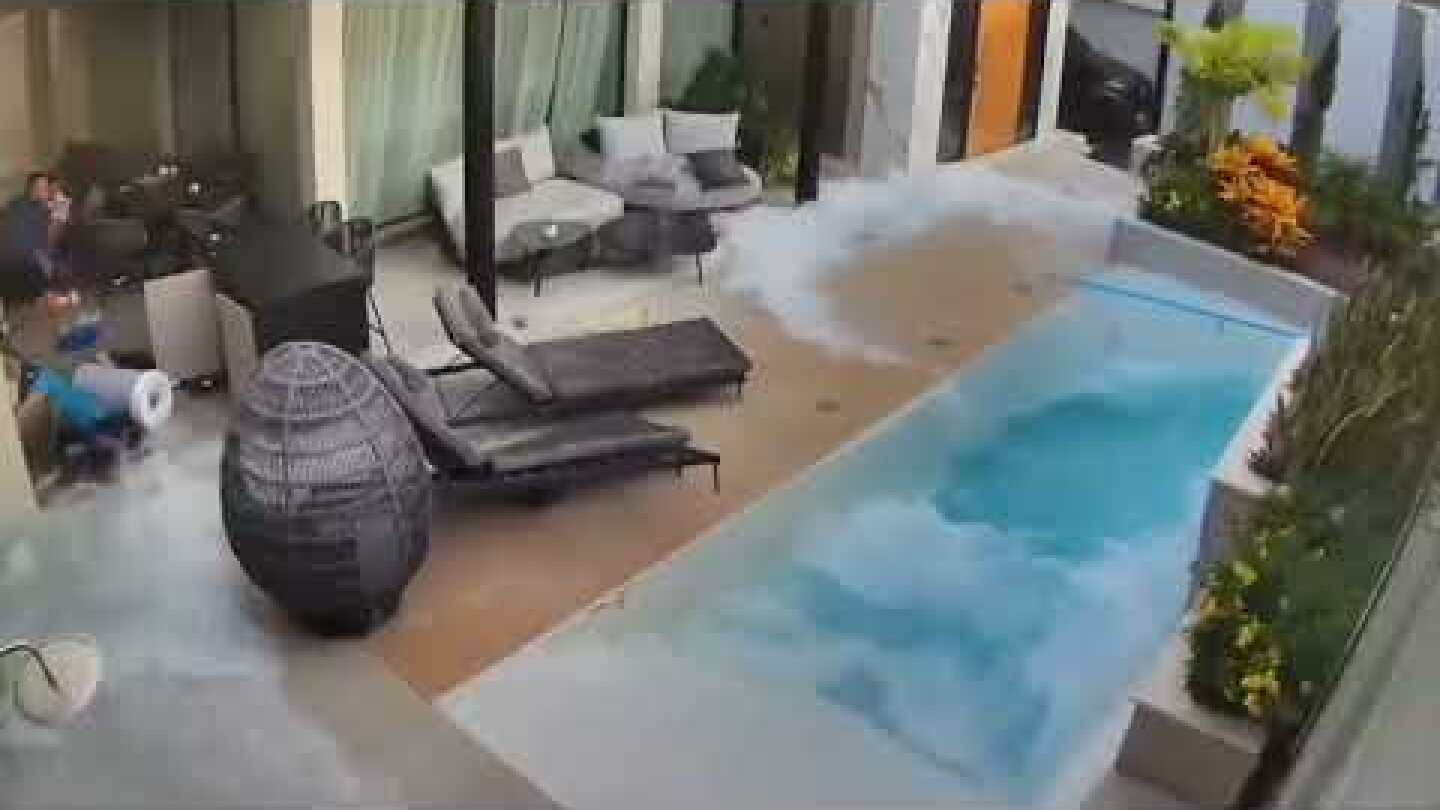 Major M7.5 earthquake in Venezuela almost empties pool.