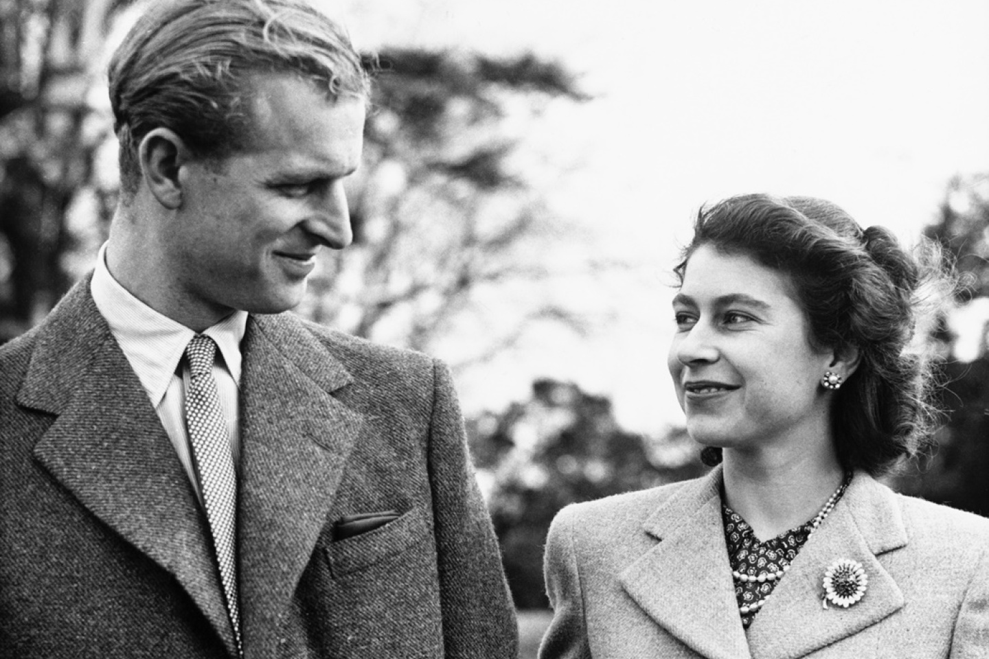 H Ελισάβετ και ο Φίλιππος στο ταξίδι του μέλιτος το 1947