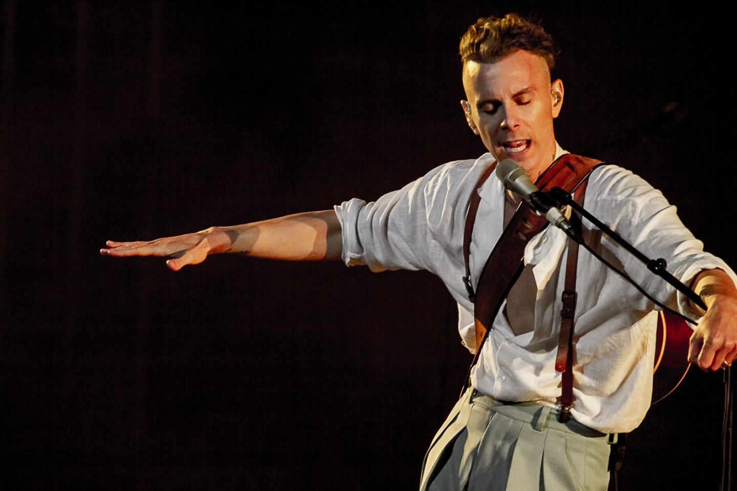 Φωτορεπορτάζ από τη συναυλία του Asaf Avidan στην Αθήνα, στο Ωδείο Ηρώδου Αττικού, την Πέμπτη 22 Σεπτεμβρίου 2022