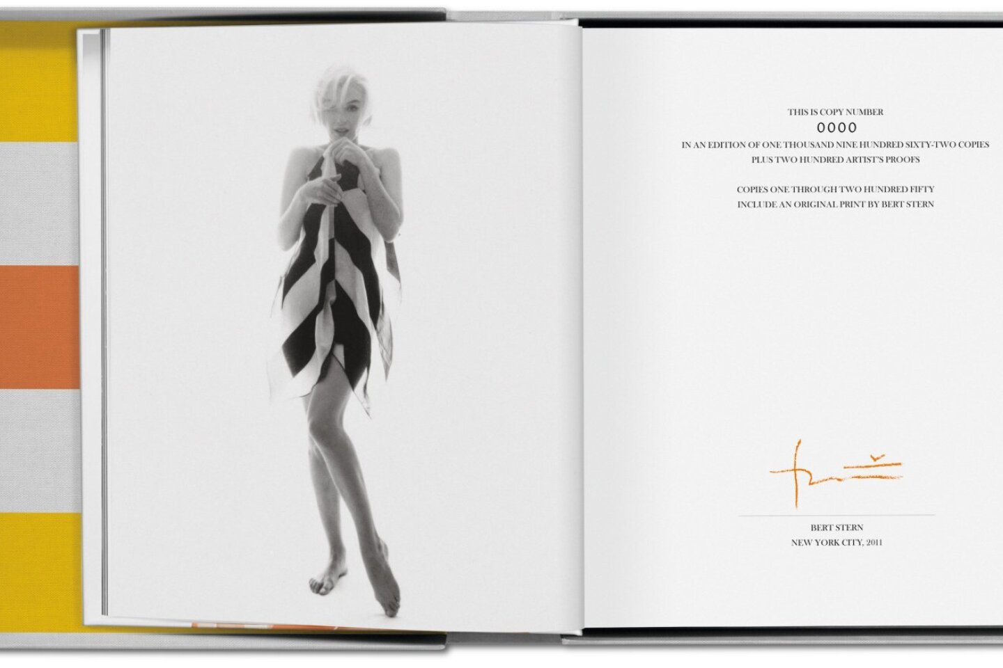 Το συλλεκτικό λεύκωμα της TASCHEN για τη Marilyn Monroe με τις σπάνιες φωτογραφίες του Bern Stern και τα κείμενα του βραβευμένου συγγραφέα και δημοσιογράφου Norman Mailer.