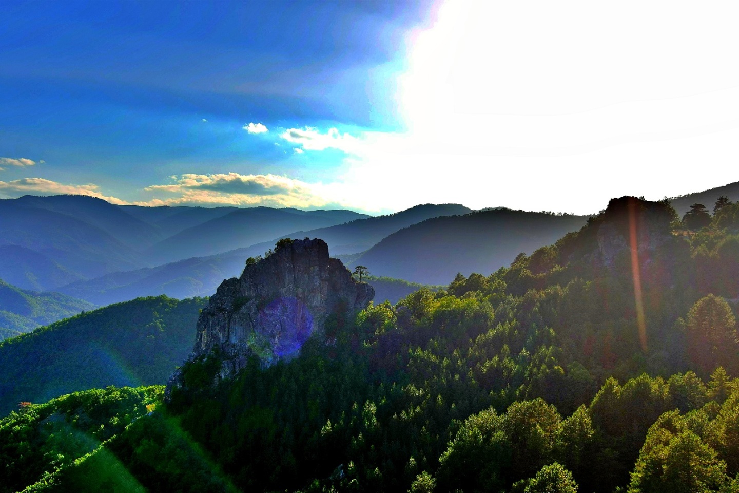 Ανάβαση στο βουνό Όρλιακας: Το οδοιπορικό του Γιώργου Ζαρζώνη σε ένα φωτογραφικό αφιέρωμα, στη νέα στήλη The Mountain Walker.