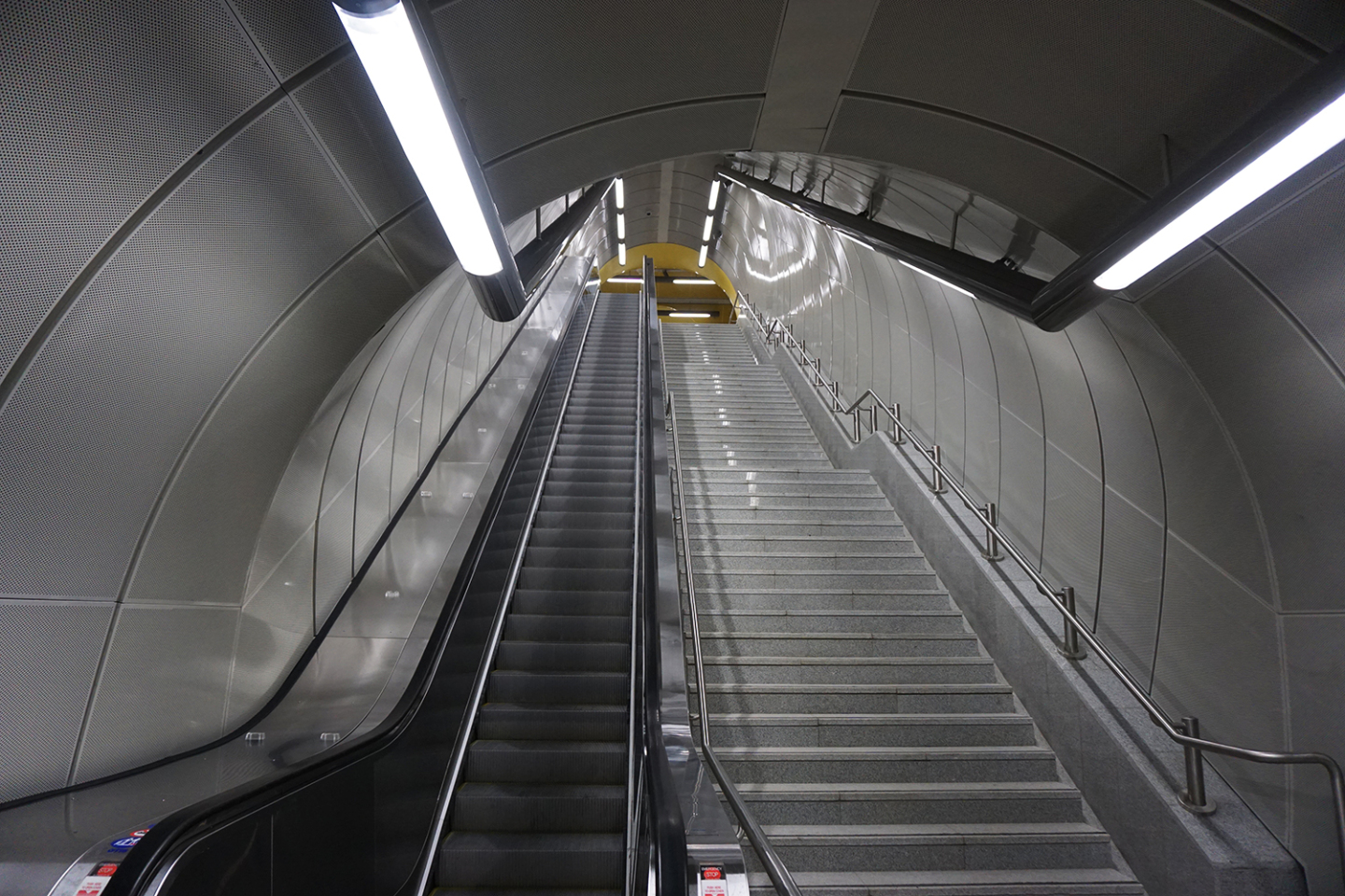  Σταθμός «Μανιάτικα».