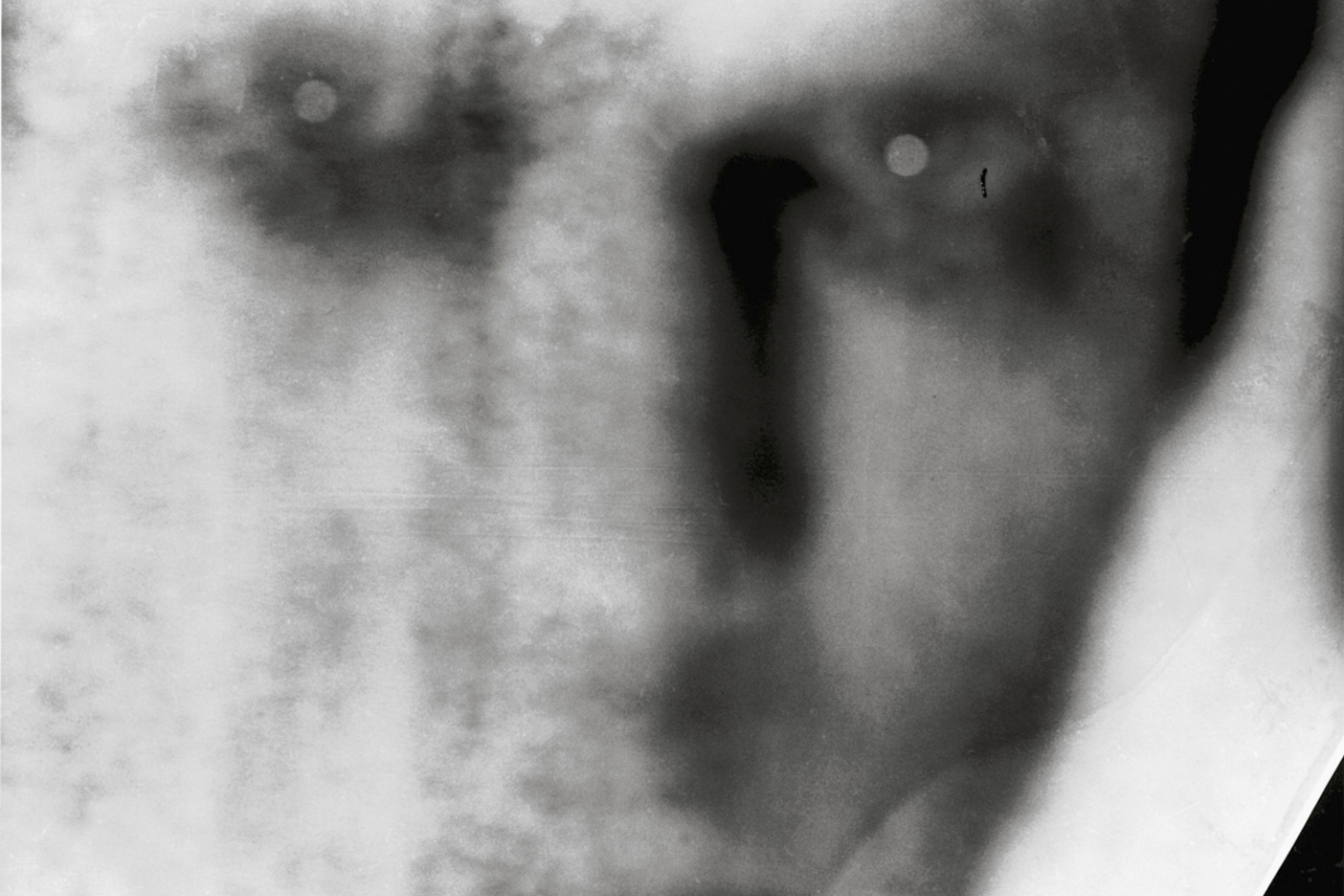 TRYING TO DANCE 2003 © JH Engström