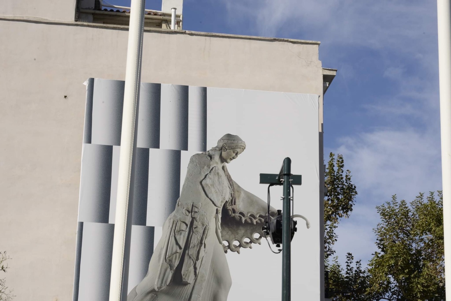 Επτά φωτογραφίες του Πέτρου Νικόλτσου από την εβδομάδα 14-20 Νοεμβρίου στην Αθήνα