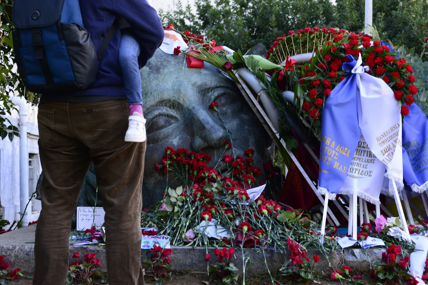 Επτά φωτογραφίες του Πέτρου Νικόλτσου από την εβδομάδα 14-20 Νοεμβρίου στην Αθήνα