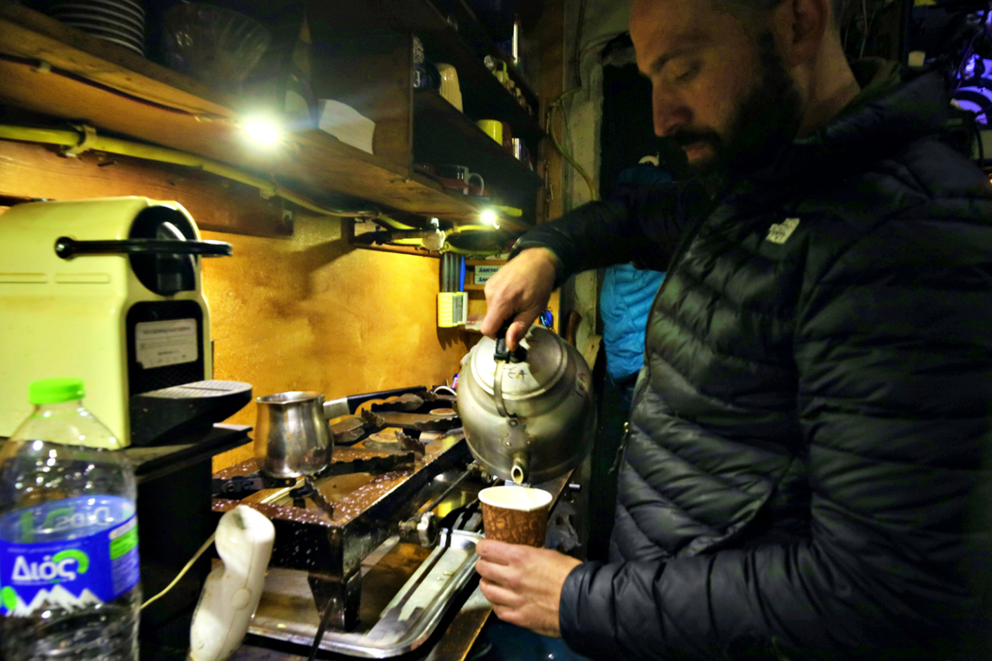 Ανάβαση στις χιονισμένες κορυφές του Ολύμπου