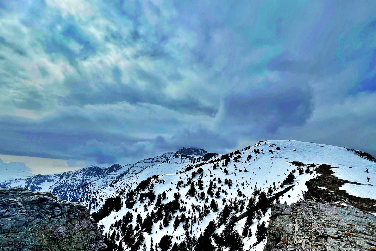 Ανάβαση στις χιονισμένες κορυφές του Ολύμπου