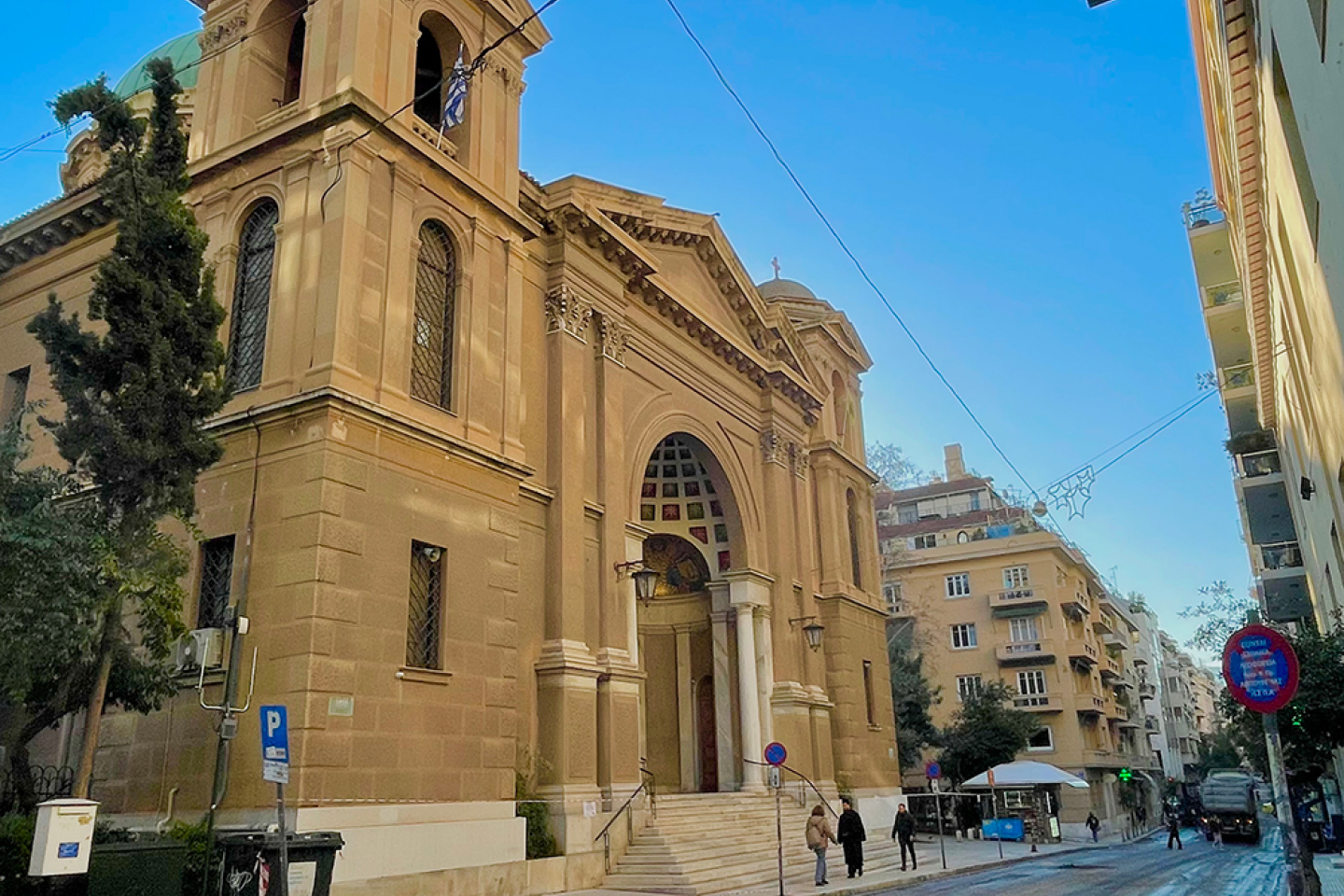 Σπάνιες εικόνες από την πολύβουη οδό Σκουφά στο Κολωνάκι