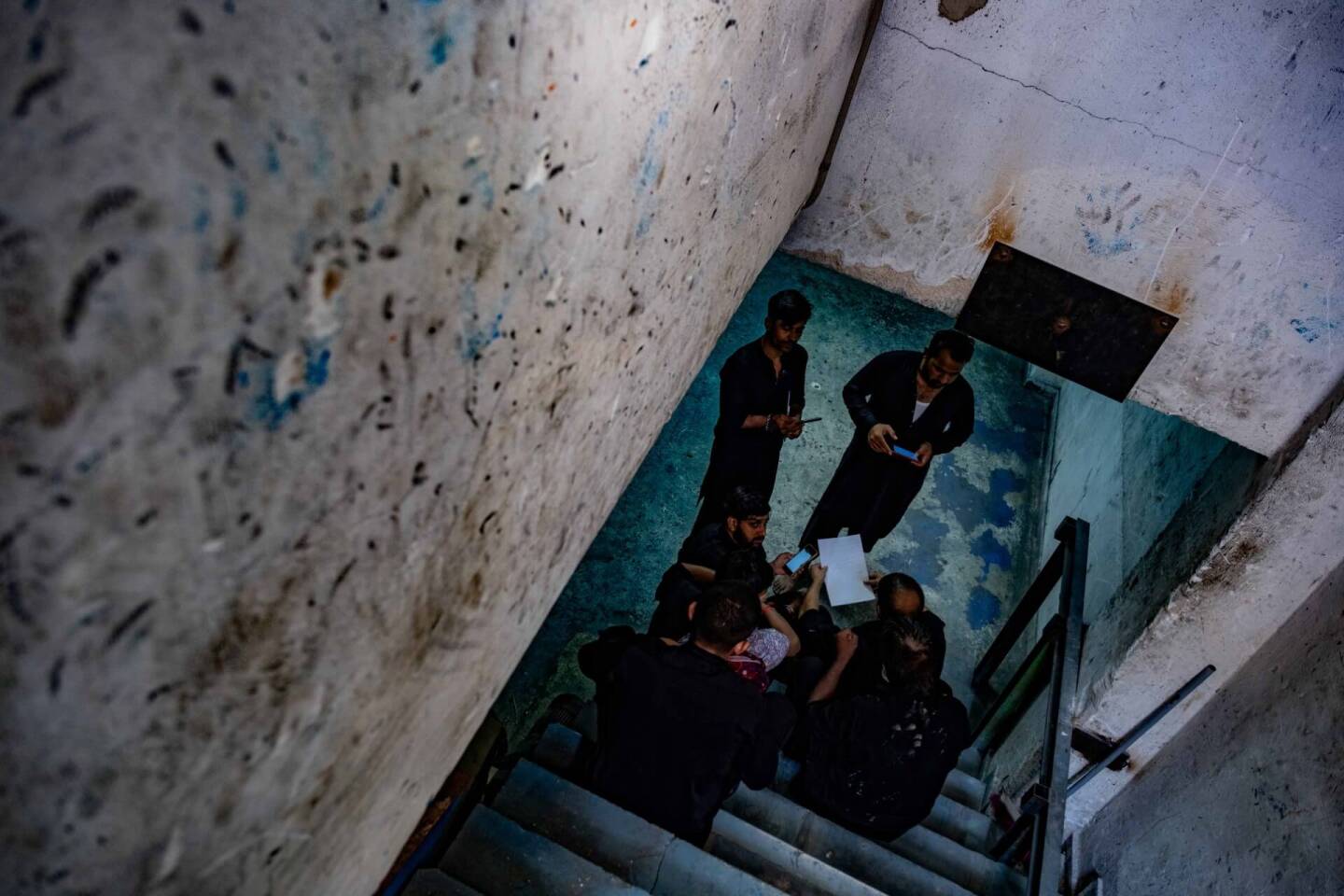 Ασούρα: To αυτομαστίγωμα των Σιιτών Μουσουλμάνων στον Πειραιά μέσα από τον φακό του Τάσου Βρεττού