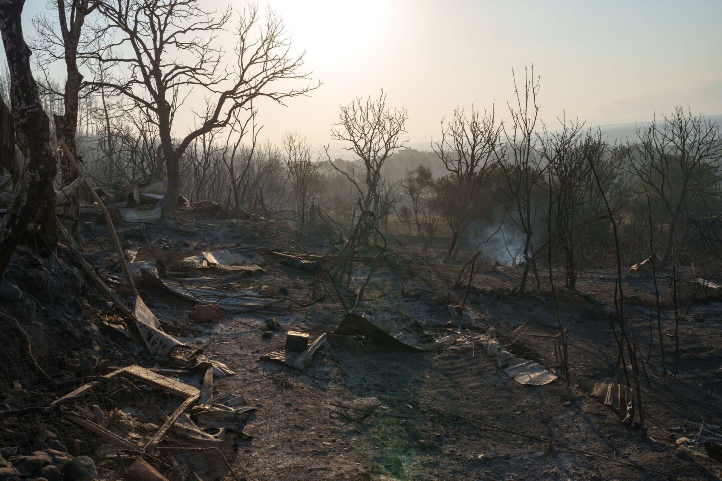 Καταστροφή από την πυρκαγιά στην Κομοτηνή ©Konstantinos Tsakalidis / SOOC