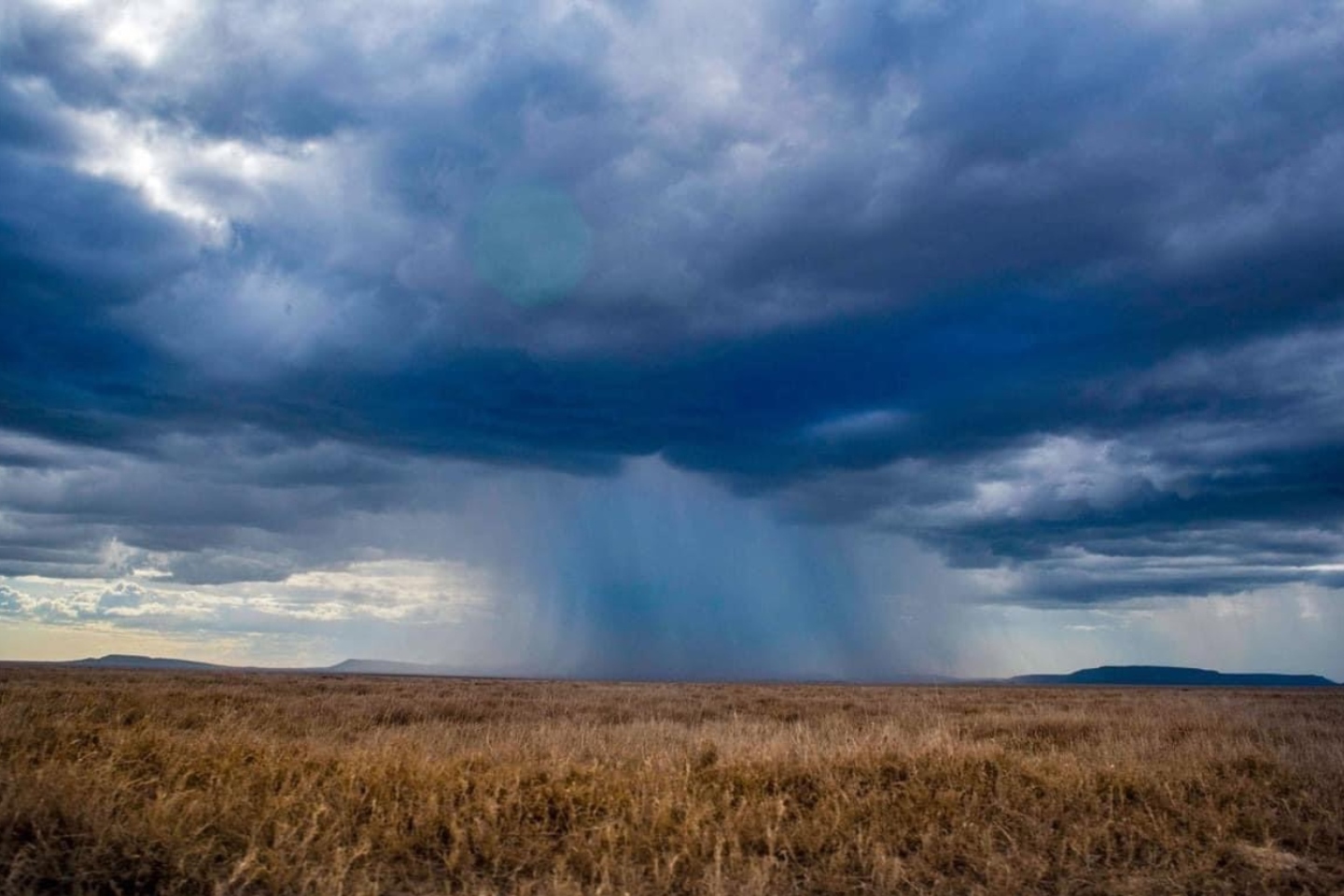 τοπίο με τον ουρανό στην Τανζανία