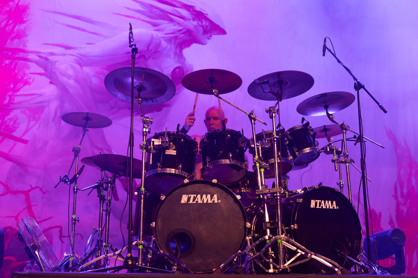 Blind Guardian στο Floyd: Φωτορεπορτάζ από τη sold out συναυλία του γερμανικού metal συγκροτήματος στις 6 Οκτωβρίου, στον νέο συναυλιακό χώρο της Αθήνας.