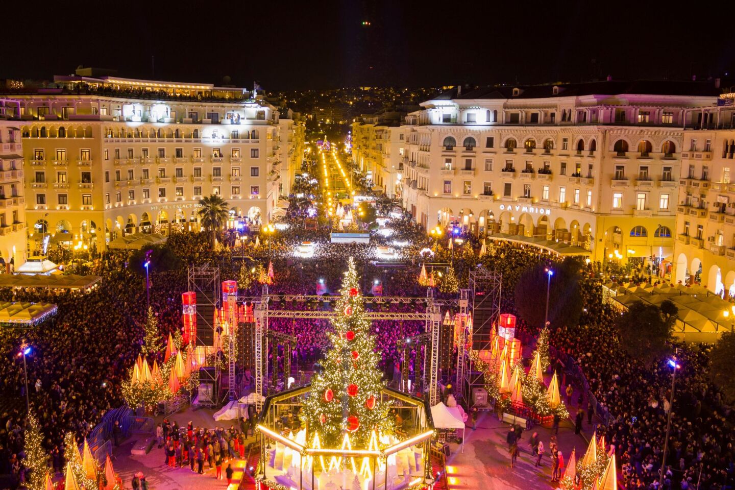 Η στολισμένη Θεσσαλονίκη