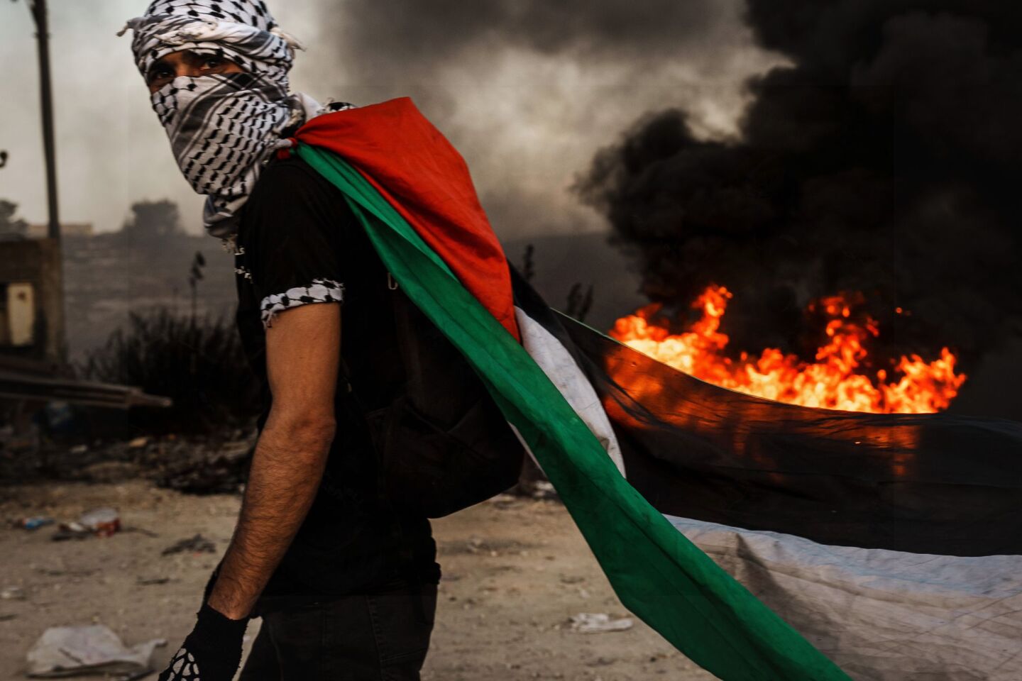 Ο πόλεμος μεταξύ της Χαμάς και του Ισραήλ ξεκίνησε στις 7 Οκτωβρίου 2023, όταν ένοπλοι μαχητές της οργάνωσης επιτέθηκαν εναντίον αμάχων Ισραηλινών που συμμετείχαν σε μουσικό φεστιβάλ, γεγονός που συνιστά τη μεγαλύτερη τρομοκρατική ενέργεια από συστάσεως του κράτους του Ισραήλ